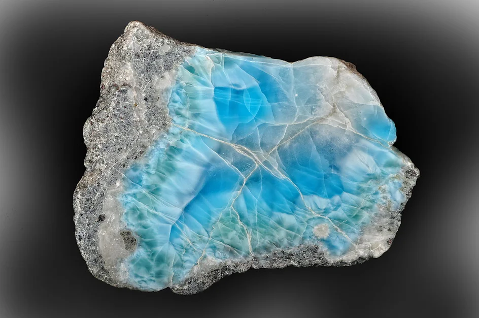 Larimar Taşı